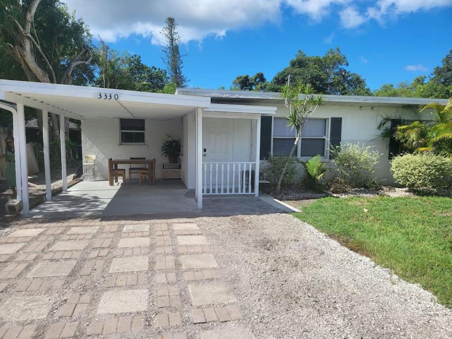 Entire Home By Siesta Key/Closed To Downtown 사라소타 외부 사진