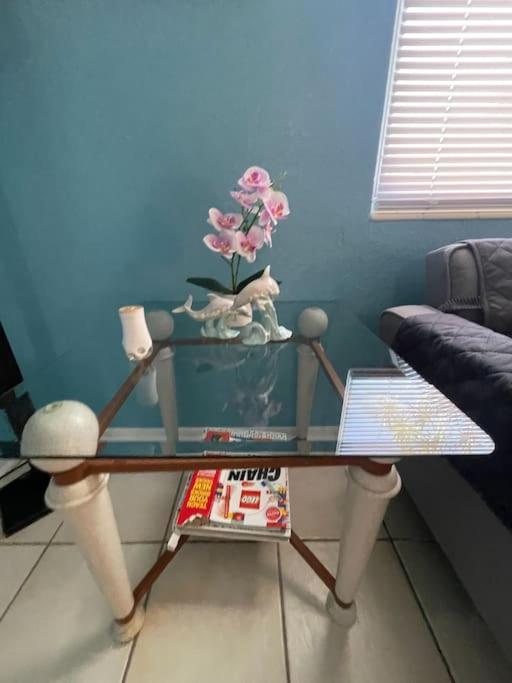 Entire Home By Siesta Key/Closed To Downtown 사라소타 외부 사진