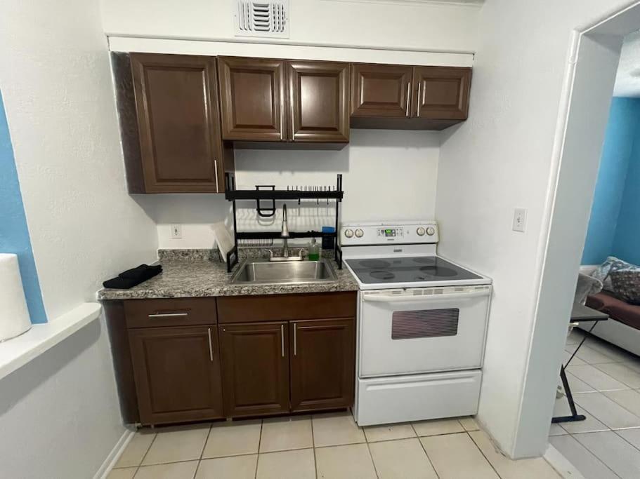 Entire Home By Siesta Key/Closed To Downtown 사라소타 외부 사진