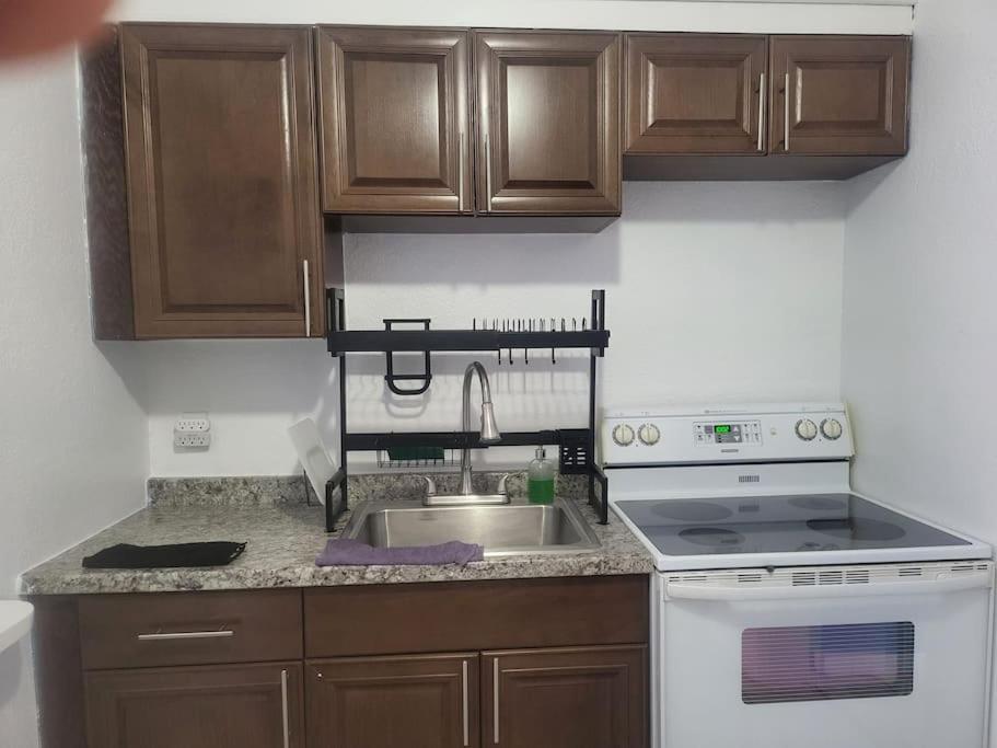 Entire Home By Siesta Key/Closed To Downtown 사라소타 외부 사진