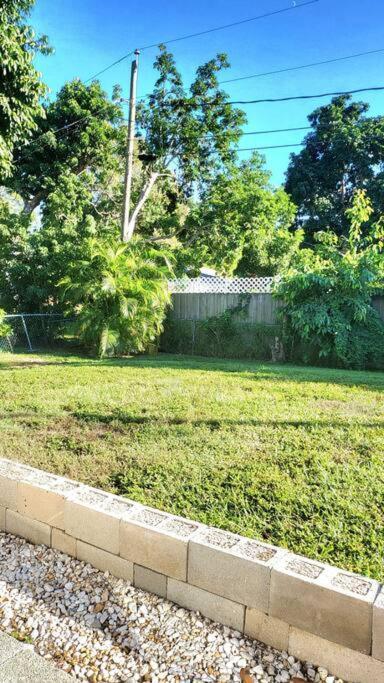 Entire Home By Siesta Key/Closed To Downtown 사라소타 외부 사진