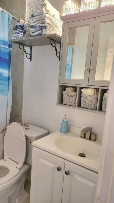Entire Home By Siesta Key/Closed To Downtown 사라소타 외부 사진