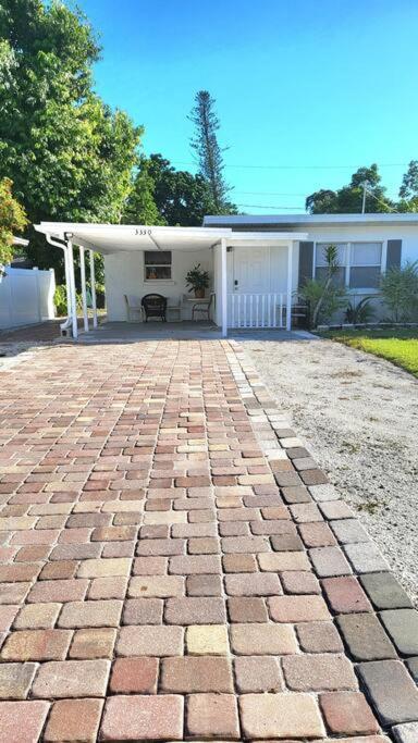 Entire Home By Siesta Key/Closed To Downtown 사라소타 외부 사진
