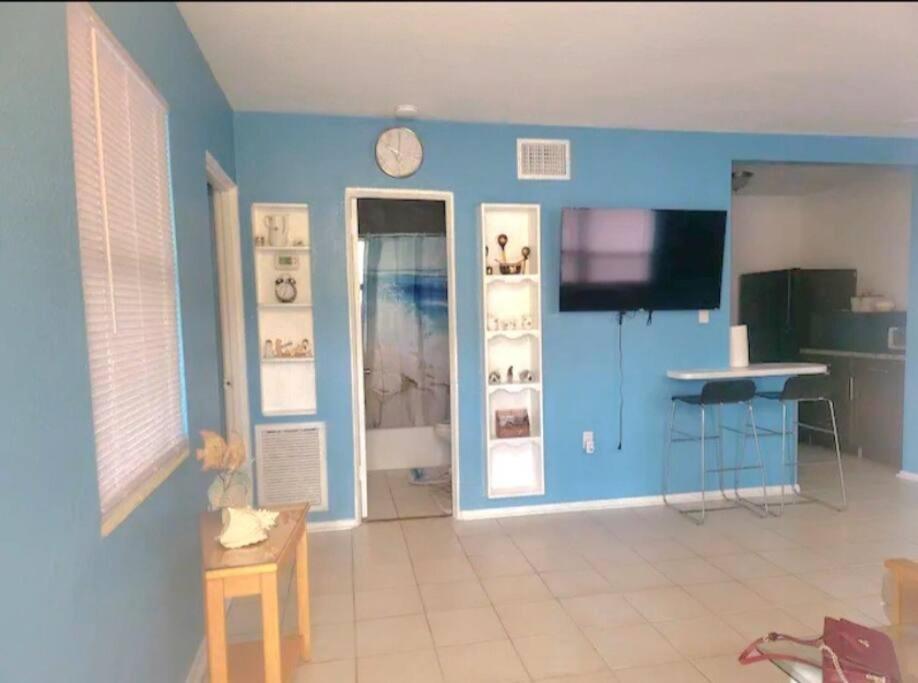 Entire Home By Siesta Key/Closed To Downtown 사라소타 외부 사진
